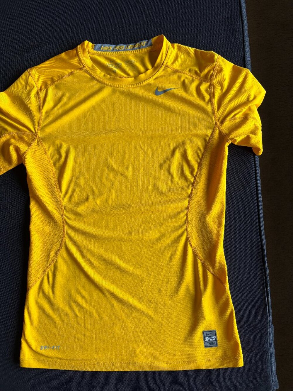 Nike Pro Combat Fitted Yellow Dri Fit Mens Small Athletic Shirt